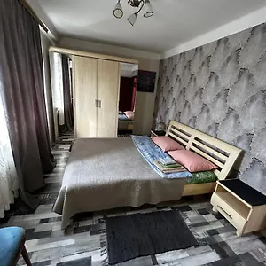Апартаменты на русановке