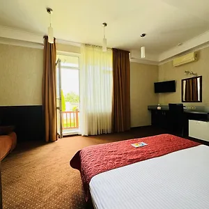 Hotel 365 Park, Kyiv